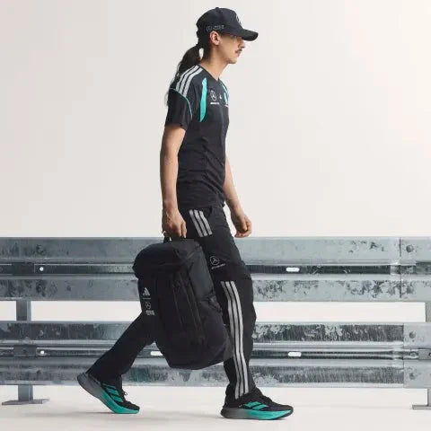 Mercedes - AMG Petronas Formula One Men's Mechanics T-Shirt - Black Mercedes AMG Petronas
