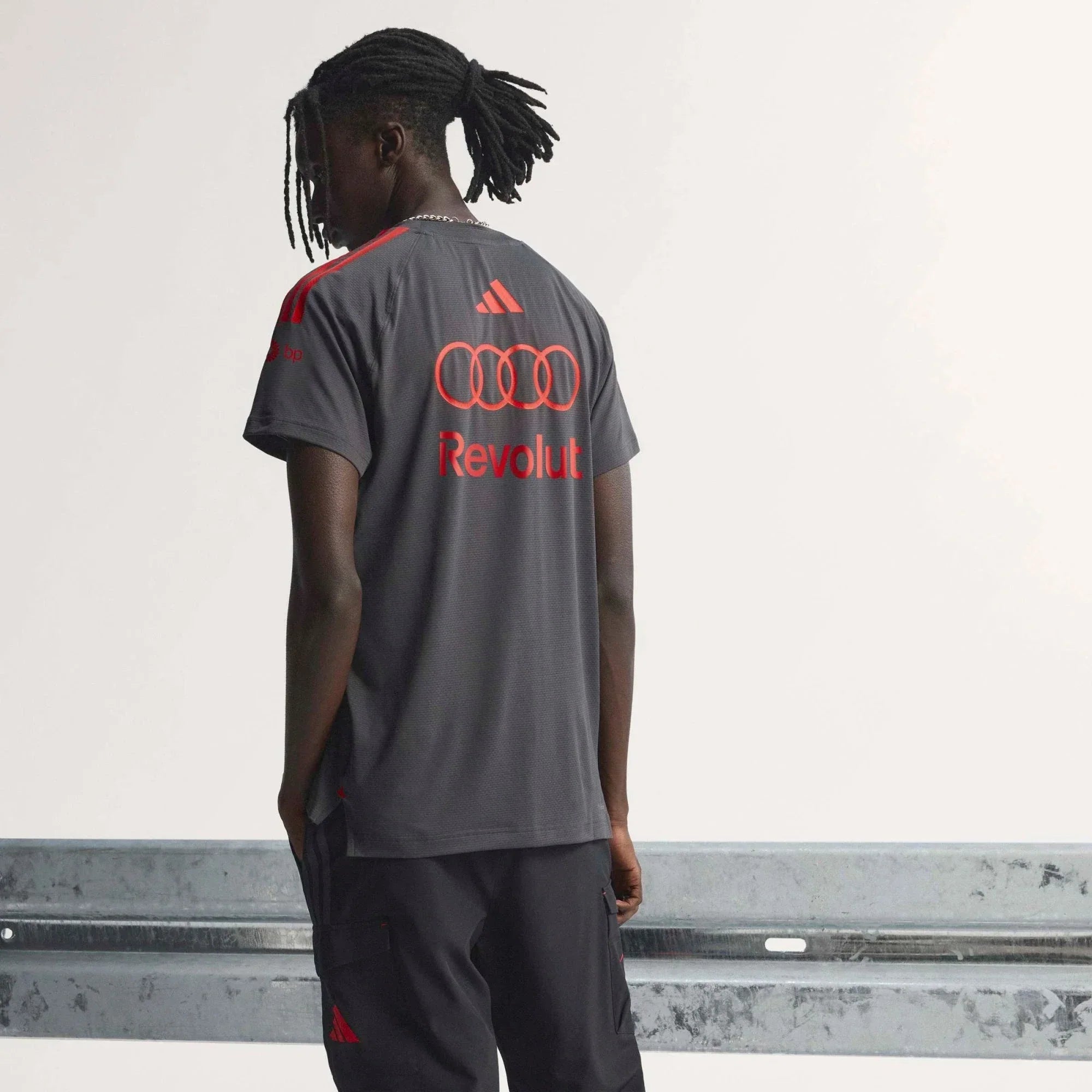 Audi Formula One Men's 2026 Team Mechanics T-Shirt - Gray Audi F1